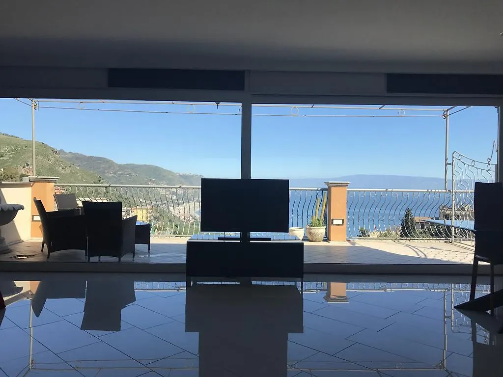 Prestige Loft Taormina Apartment